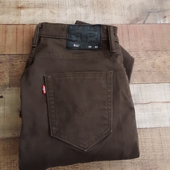 levis brown tag
